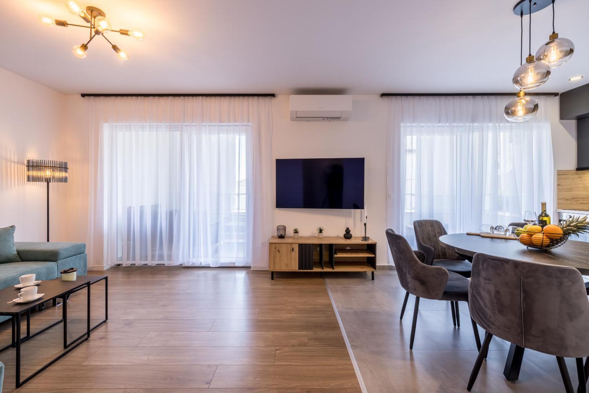 Adriatic Nest, Cozy And Modern Two Bedroom Apartment Kaštela Kültér fotó